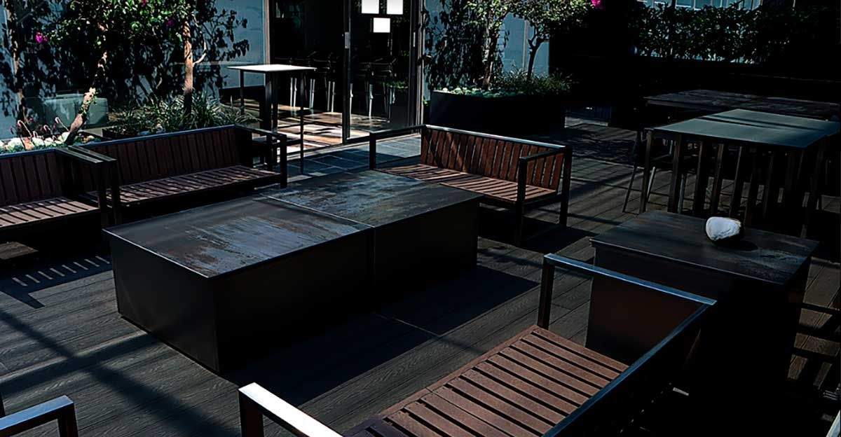 increíble terraza con piso deck sintético de Lalur